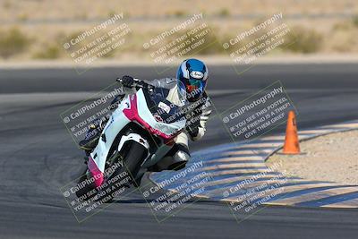 media/May-15-2022-SoCal Trackdays (Sun) [[33a09aef31]]/Turn 11 (820am)/